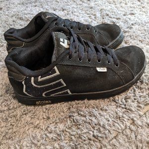 Etnie Fader Black White Silver Women's Size 9